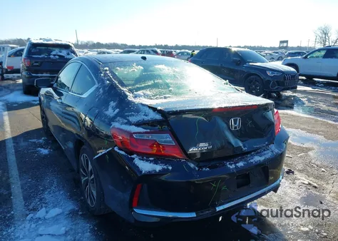 2017 Honda Accord Ex z USA, uszkodzony, nr VIN 1HGCT1B7XHA005153